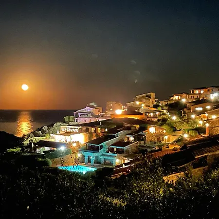 Daire Punta Est Trilocale Stupenda Vista Mare *