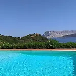 Punta Est - Trilo Sughero Pool & Sea View *