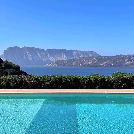 Punta Est - Trilo Sughero Pool & Sea View Apartment