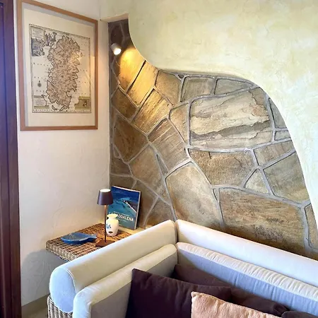 Punta Est - Trilo Sughero Pool & Sea View Apartment *