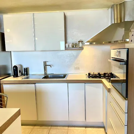 Punta Est - Trilo Sughero Pool & Sea View Apartment