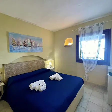 Punta Est - Trilo Sughero Pool & Sea View Apartment